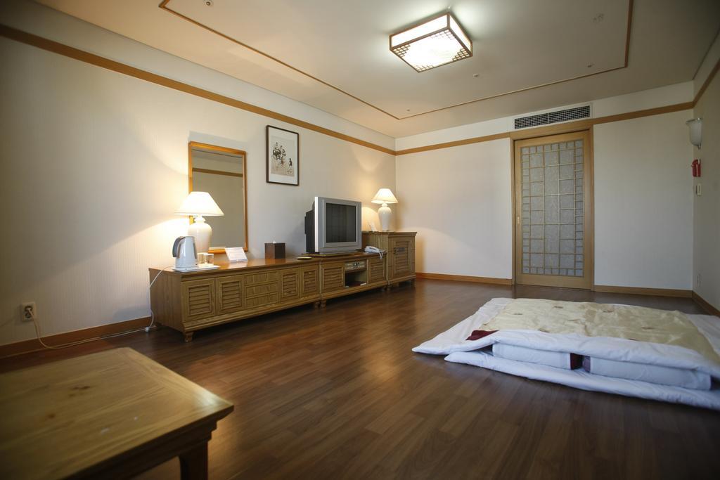 Legend Hotel Daejeon Zimmer foto