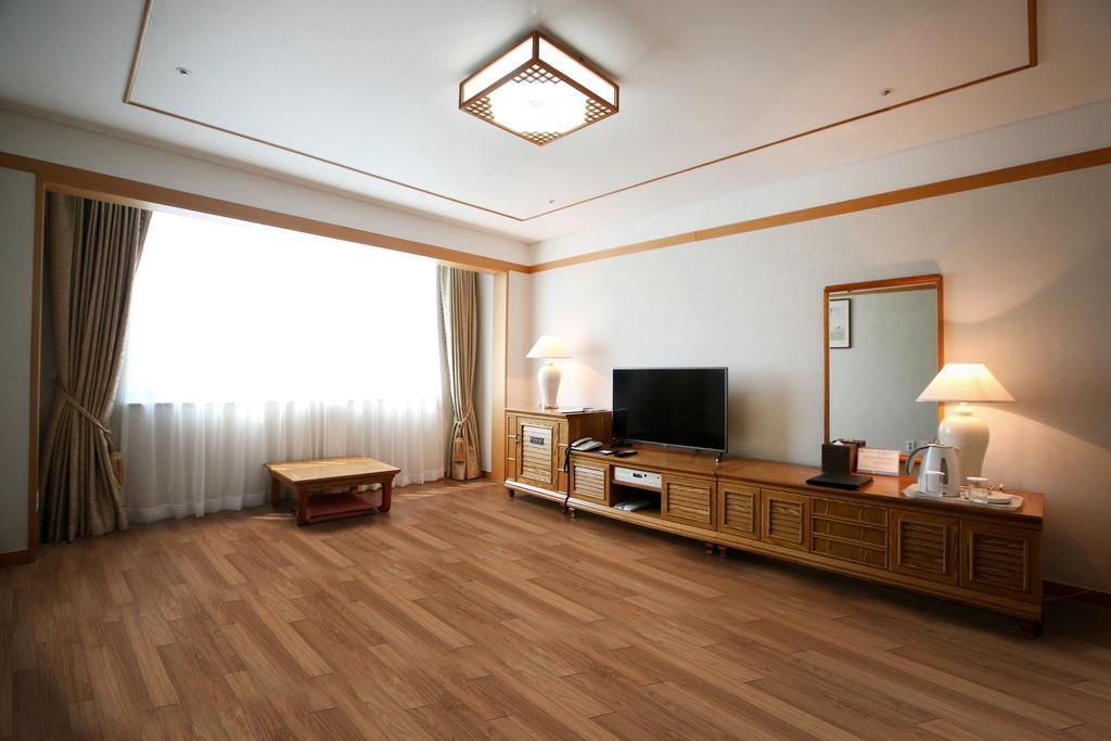 Legend Hotel Daejeon Zimmer foto